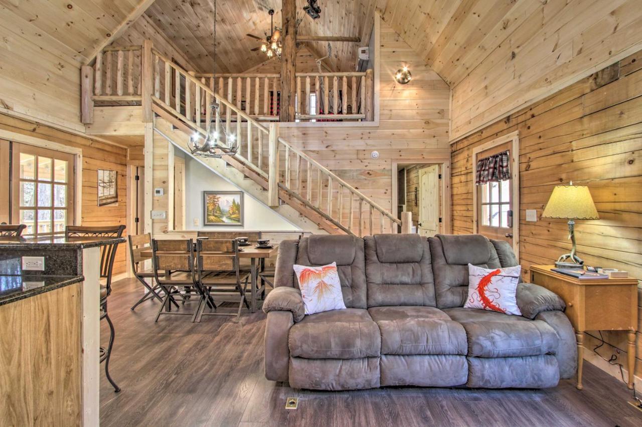 The Phoenix Cabin With Hot Tub In Gatlinburg! Extérieur photo