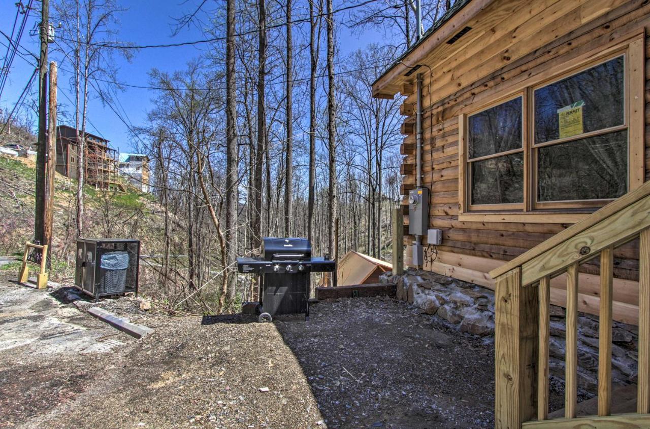 The Phoenix Cabin With Hot Tub In Gatlinburg! Extérieur photo