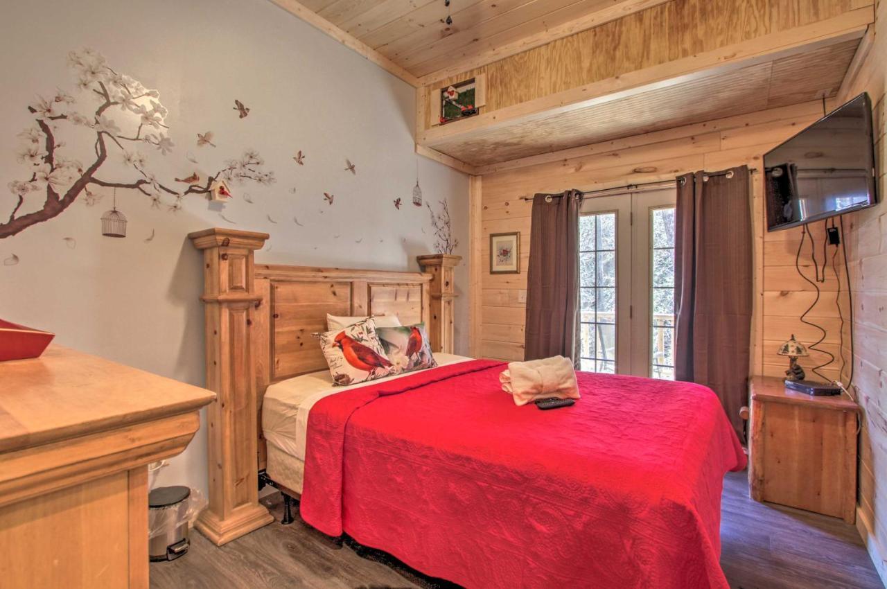 The Phoenix Cabin With Hot Tub In Gatlinburg! Extérieur photo